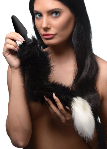 Large Anal Plug with Interchangeable Fox Tail - Black and White