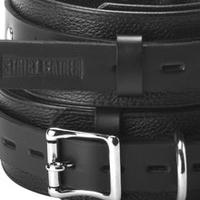 Load image into Gallery viewer, Strict Leather Deluxe Locking Thigh Cuffs